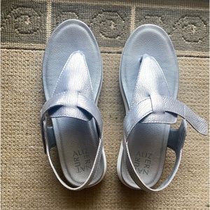 New Naturalizer Sandals